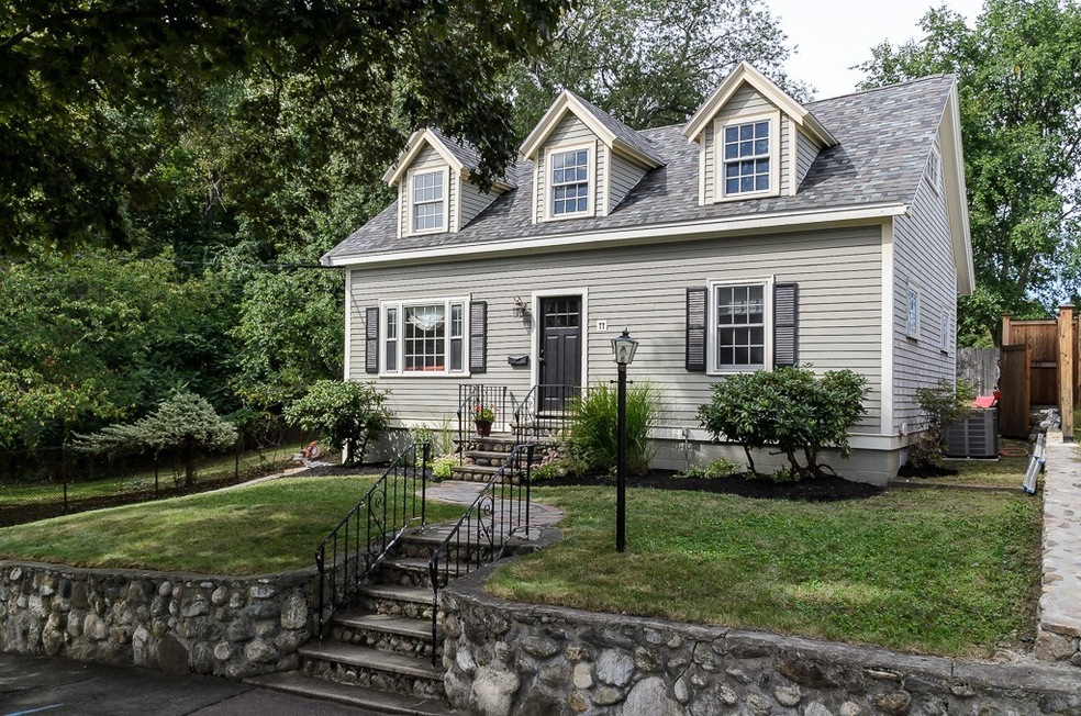 77 Roberts Rd unit MEDFORD, Medford, MA 02155 - photo 1