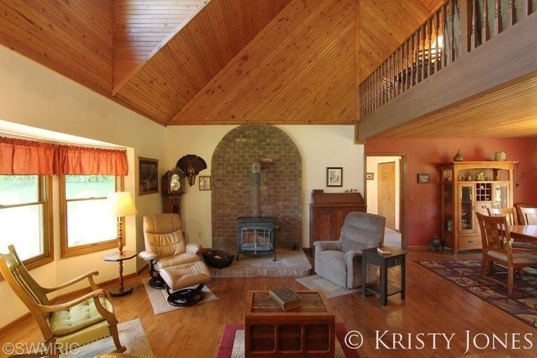 840 143rd Ave, Wayland, MI 49348 - photo 1