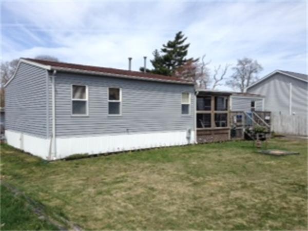 25 Crompton St, Acushnet, MA 02743 - photo 1