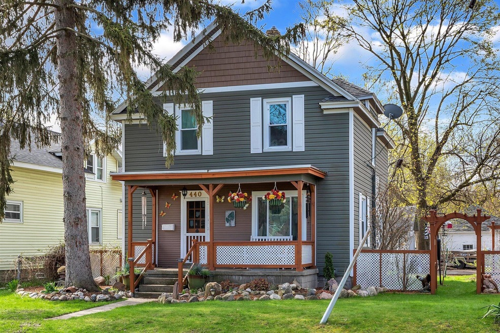 440 Hubbard St NE, Grand Rapids, MI 49525 - photo 1