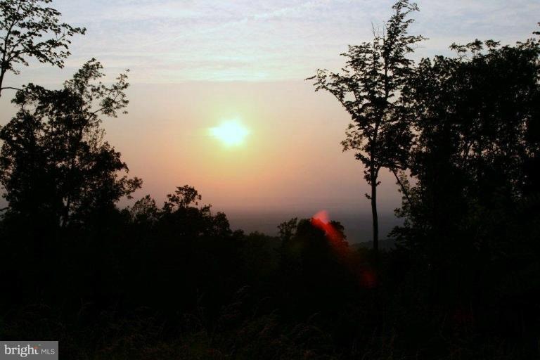 4 Blueridge Mtn Rd, Bluemont, VA 20135 - photo 1