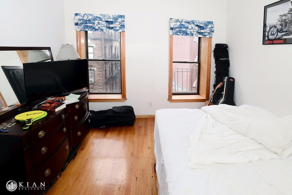 154 Mott St unit 5C, New York, NY 10013 - photo 1