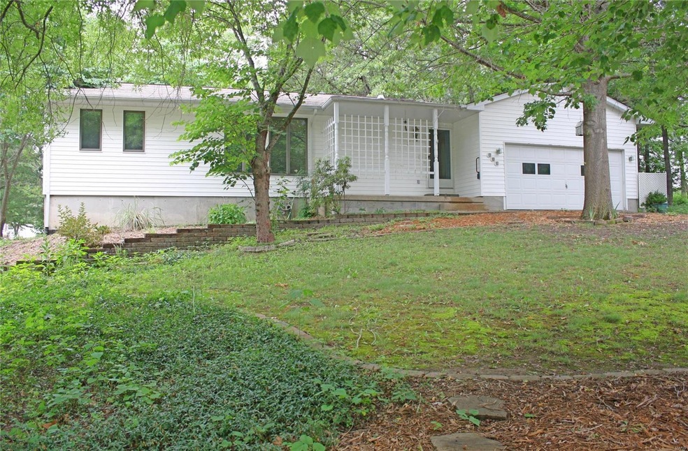 908 Cypress Dr, Rolla, MO 65401 - photo 1