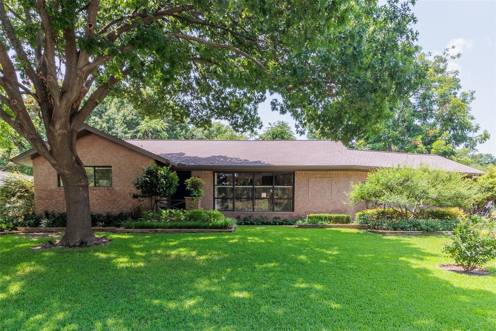 4315 Briar Creek Ln, Dallas, TX 75214 - photo 1