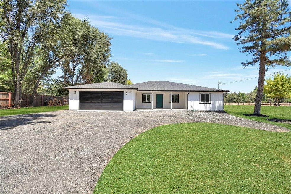 17809 Lasso Loop, Penn Valley, CA 95946 - photo 1