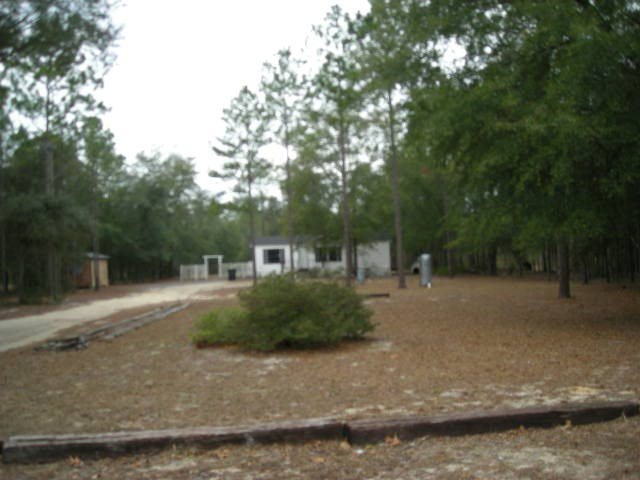 579 Weeks Rd, Douglas, GA 31533 - photo 1