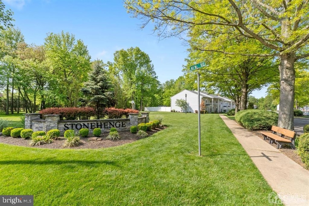 650 Gambocz Ct, Monmouth Junction, NJ 08852 - photo 1