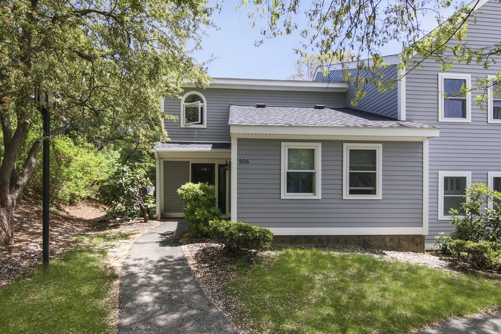 906 Tuckers Ln, Hingham, MA 02043 - photo 1