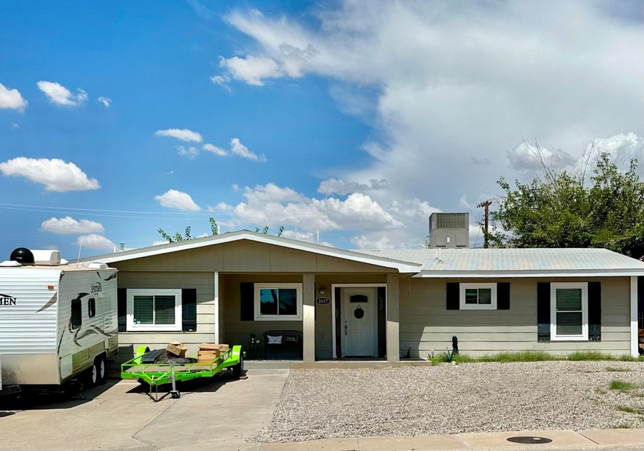 2617 18th St, Alamogordo, NM 88310 - photo 1