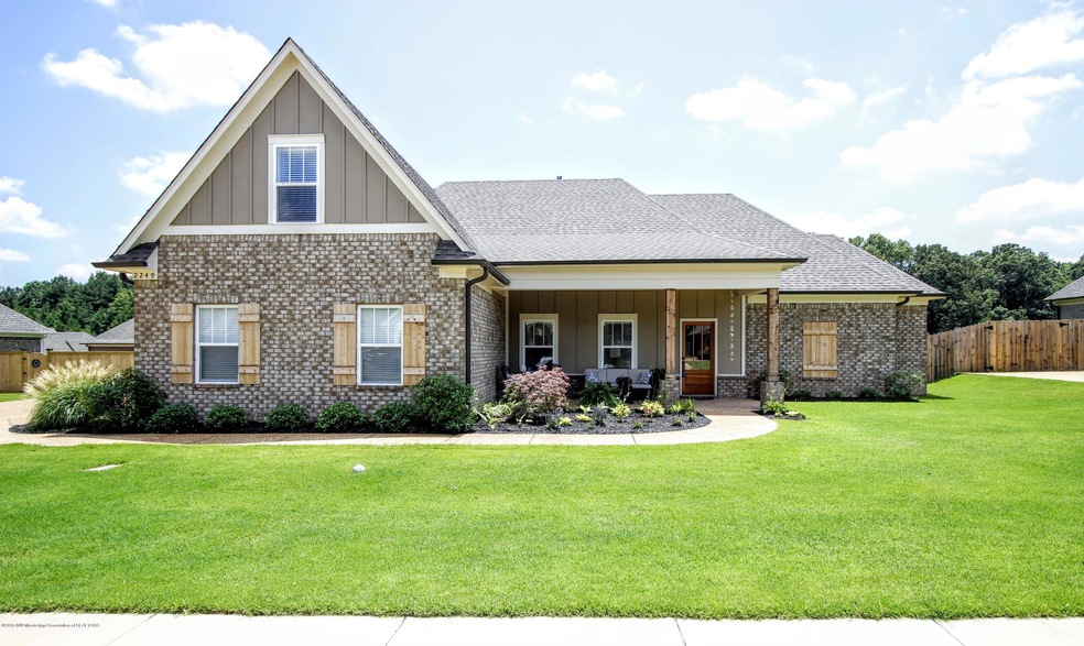 2249 St Ives Ln, Hernando, MS 38632 - photo 1