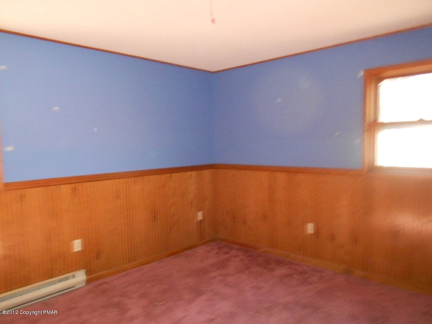 24 Chipperfield Dr, Effort, PA 18330 - photo 1