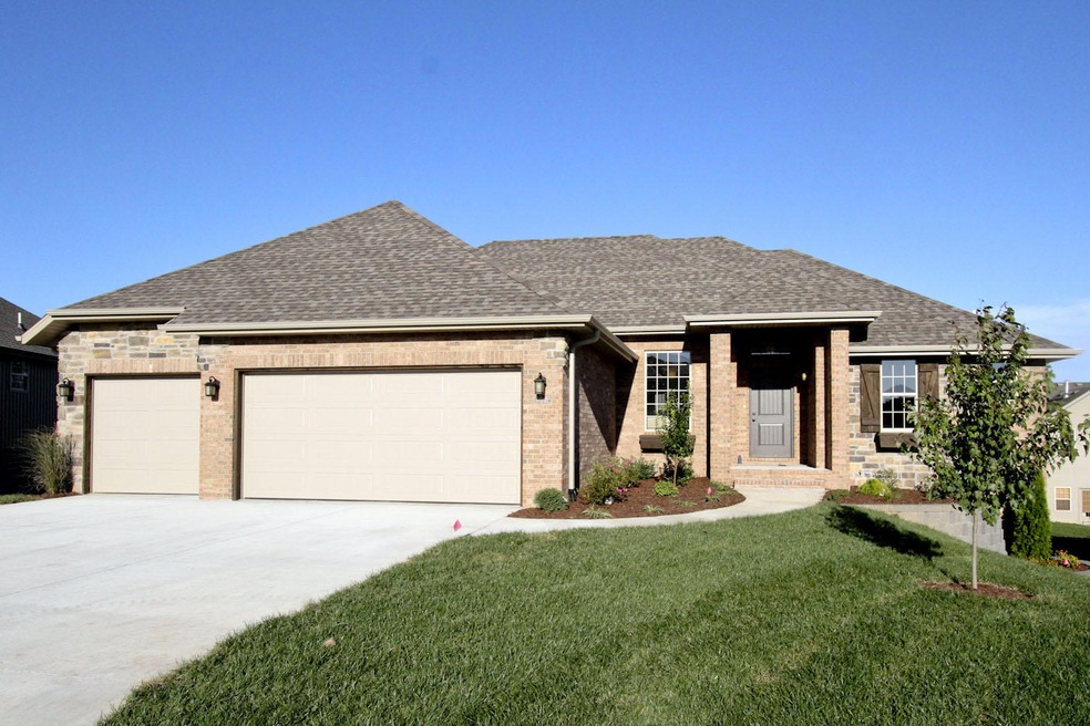 614 N Montclair Way, Nixa, MO 65714 - photo 1