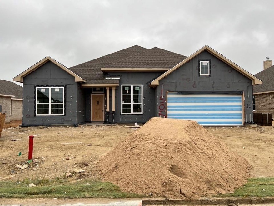 1505 Smoke Signal Ln, Weatherford, TX 76087 - photo 1