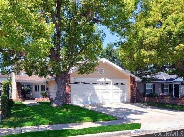1611 Fern Avenue
