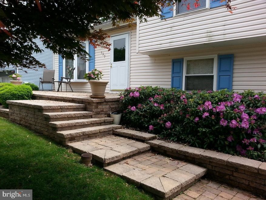 137 Independence Dr, Morrisville, PA 19067 - photo 1