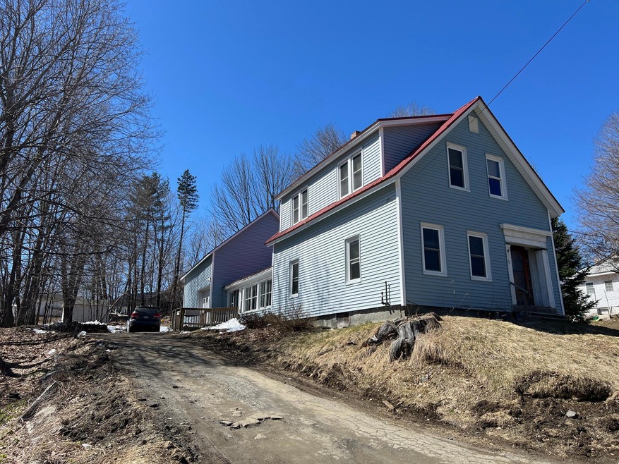15 Mill St, Dexter, ME 04930 - photo 1