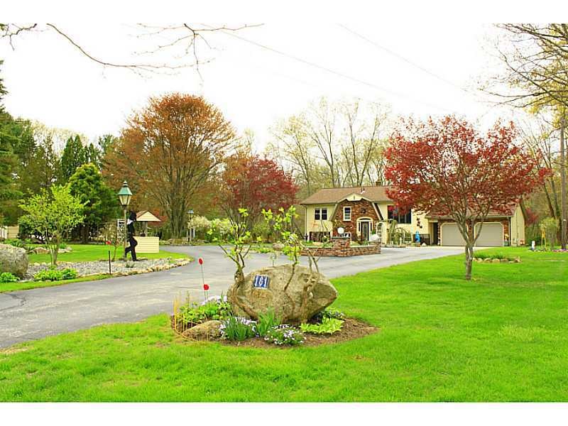 161 Pippin Orchard Rd, Cranston, RI 02921 - photo 1