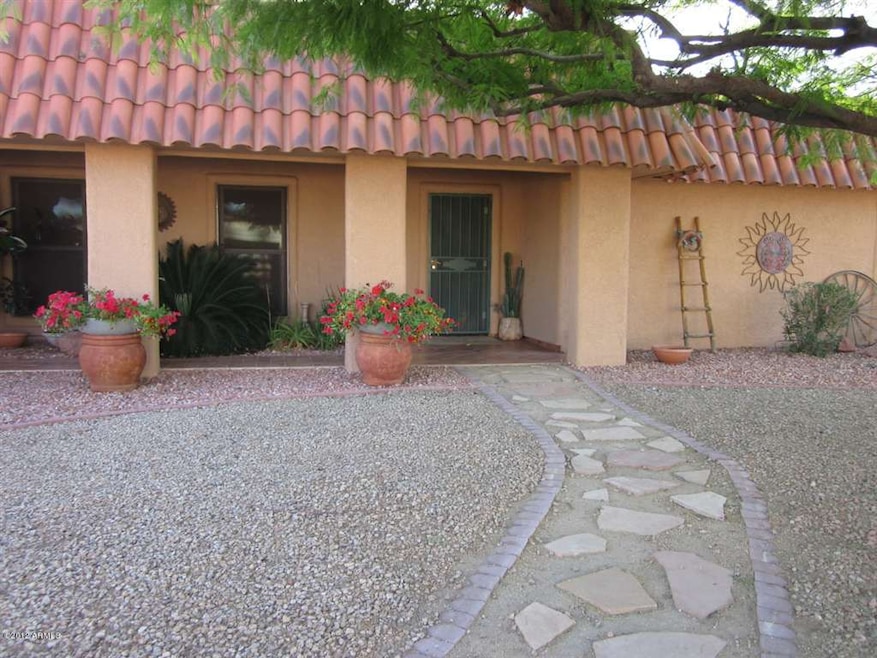 SOUTHWESTERN SUN CITY HOME