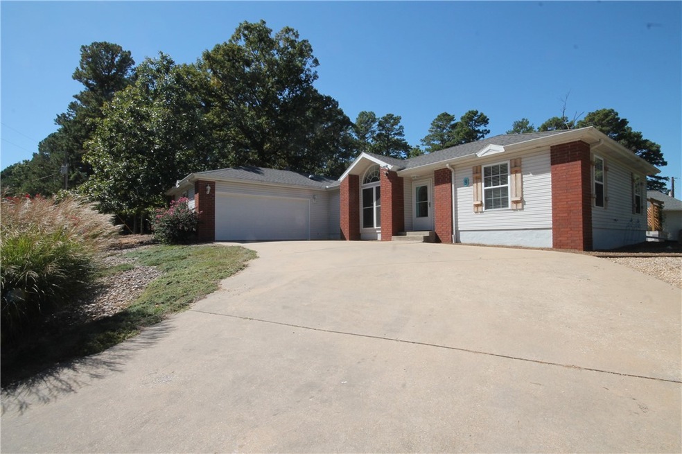 9 Helmsley Ln, Bella Vista, AR 72715 - photo 1
