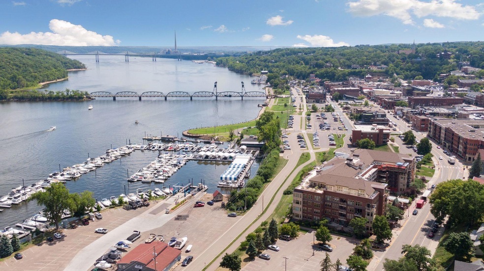 640 Main Street North - Spacecrafting - 0005.jpg