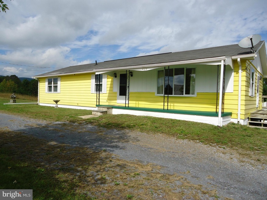 434 Arnold Dr, Glengary, WV 25421 - photo 1