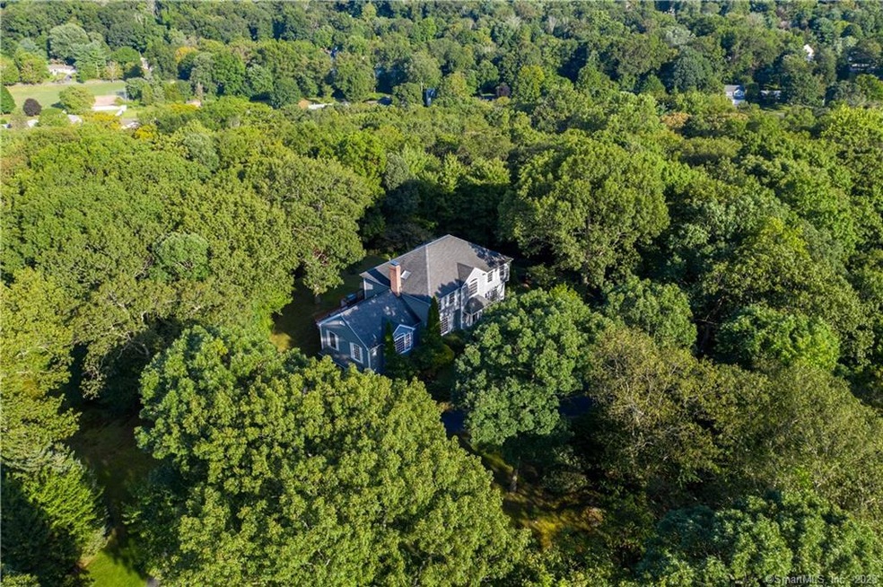 129 Wedgewood Dr, Easton, CT 06612 - photo 1