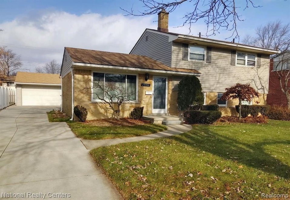 29700 Curtis front pic.jpg