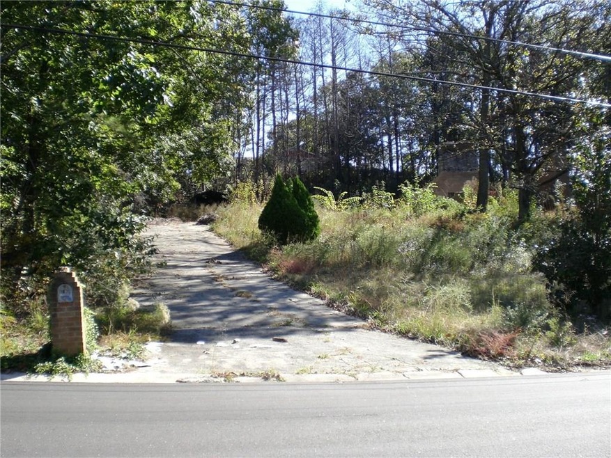 1800 Starlight Dr, Marietta, GA 30062 - photo 1