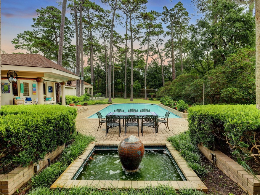 4 Memorial Point Ln, Houston, TX 77024 - photo 1