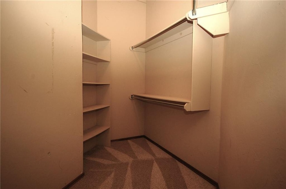 2400 SE 12th St, Moore, OK 73160 - photo 1