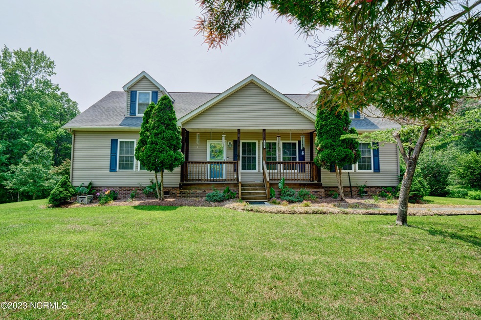 Sold $600,000 • Co-Listing Agent