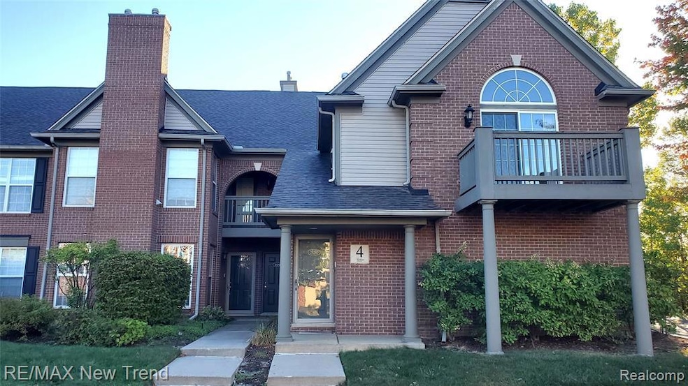 28280 Carlton Way Dr unit 21, Novi, MI 48377 - photo 1