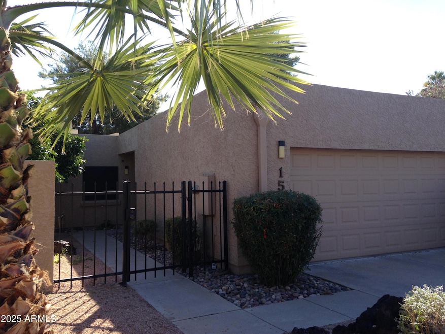 15 E Redondo Dr, Tempe, AZ 85282 - photo 1