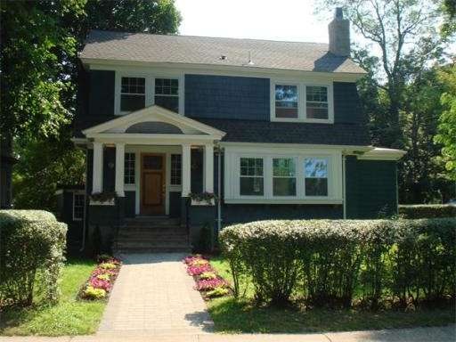 20 Blue Hills Pkwy, Milton, MA 02186 - photo 1