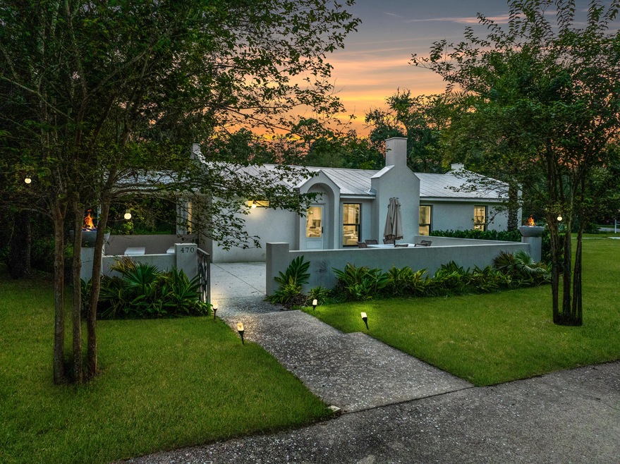 Sold $800,000 • Co-Listing Agent