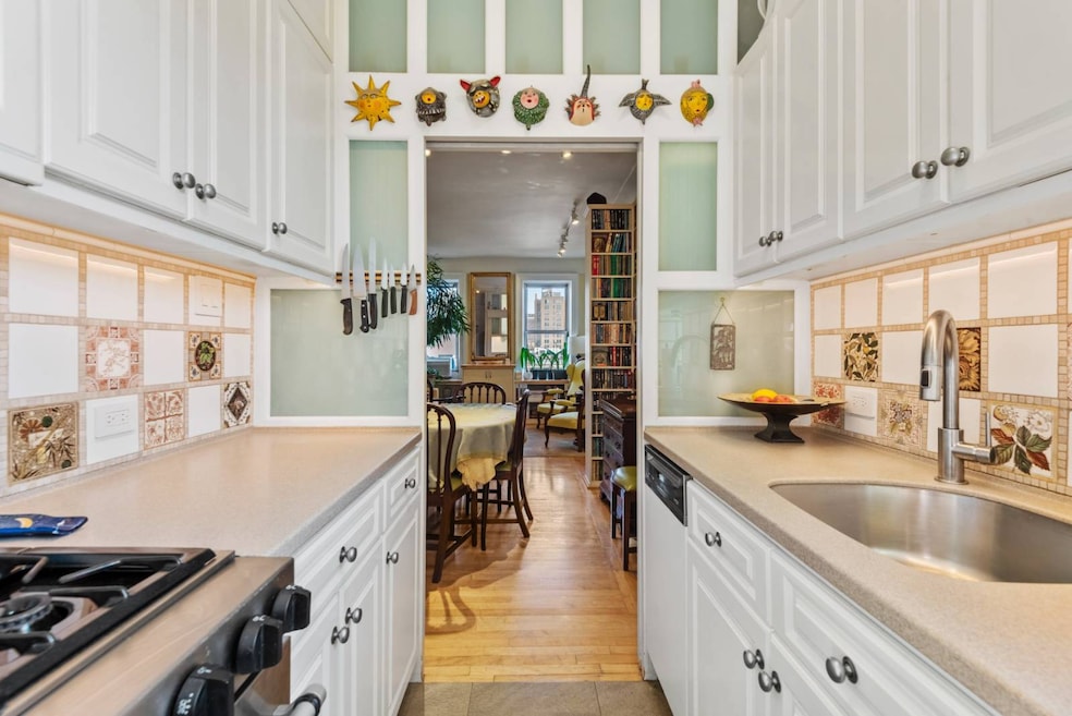 127 W 82nd St unit 1213/7503, New York, NY 10024 - photo 1