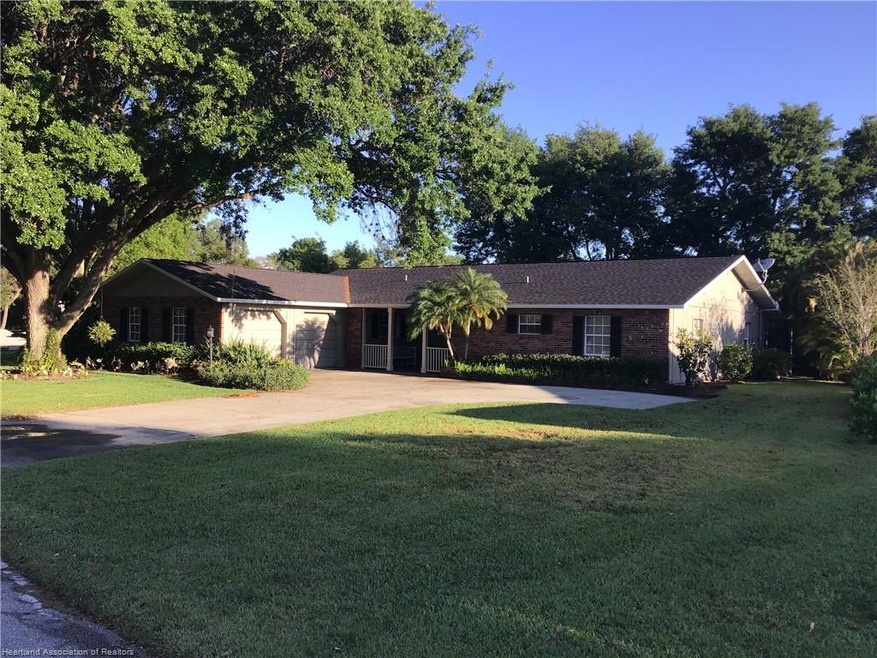 215 Sirena Dr, Lake Placid, FL 33852 - photo 1