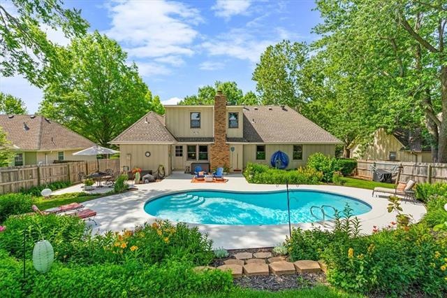 12606 W 69th St, Shawnee, KS 66216 - photo 1