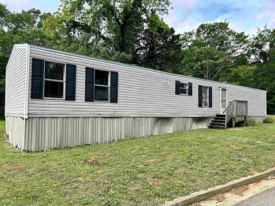 505 Daniel St, Royston, GA 30662 - photo 1