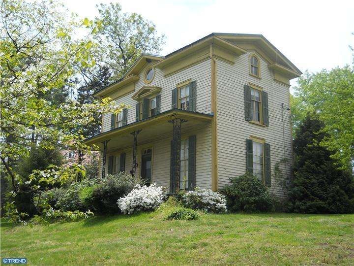 635 Easton Rd, Riegelsville, PA 18077 - photo 1