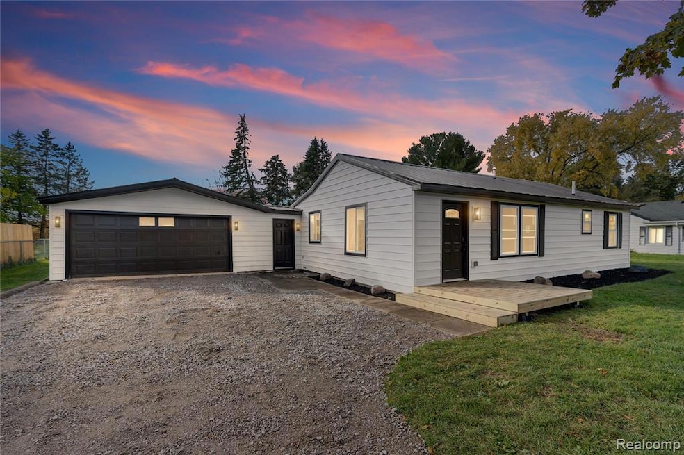 1445 N Seymour Rd, Flushing, MI 48433 - photo 1