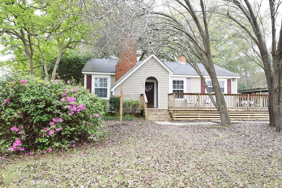 822 Dusy St, Dothan, AL 36301 - photo 1