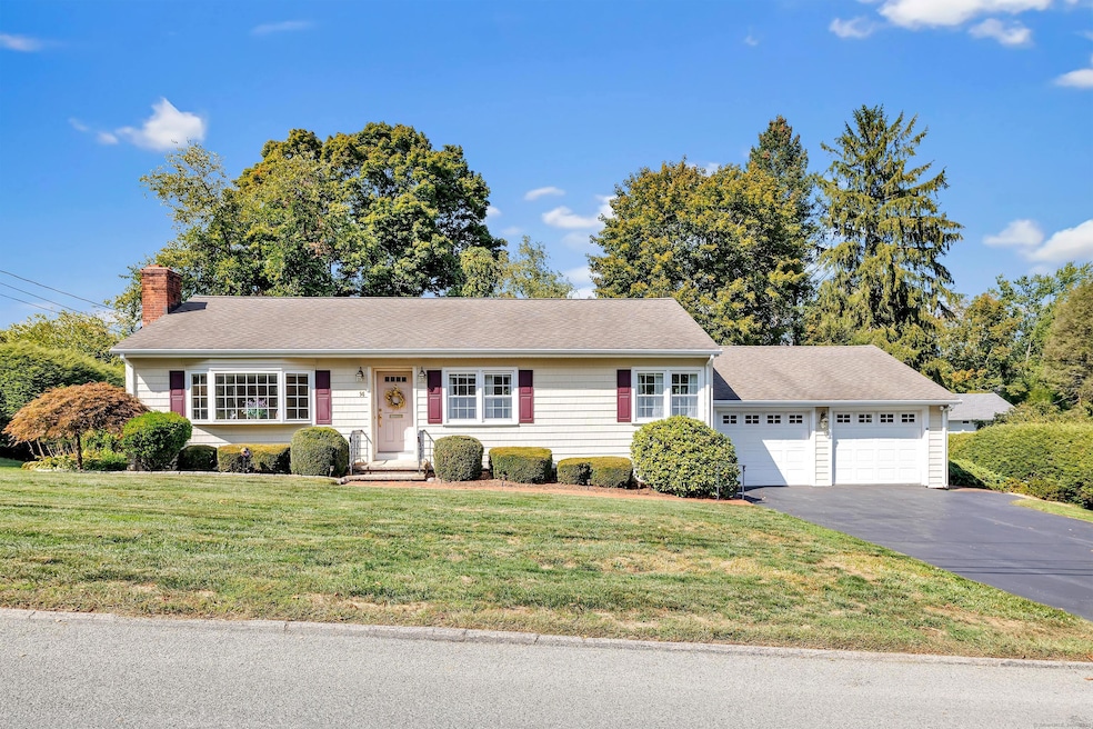 14 Oakland Dr, Trumbull, CT 06611 - photo 1