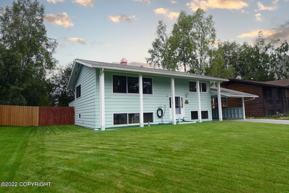 4712 Pavalof St, Anchorage, AK 99507 - photo 1