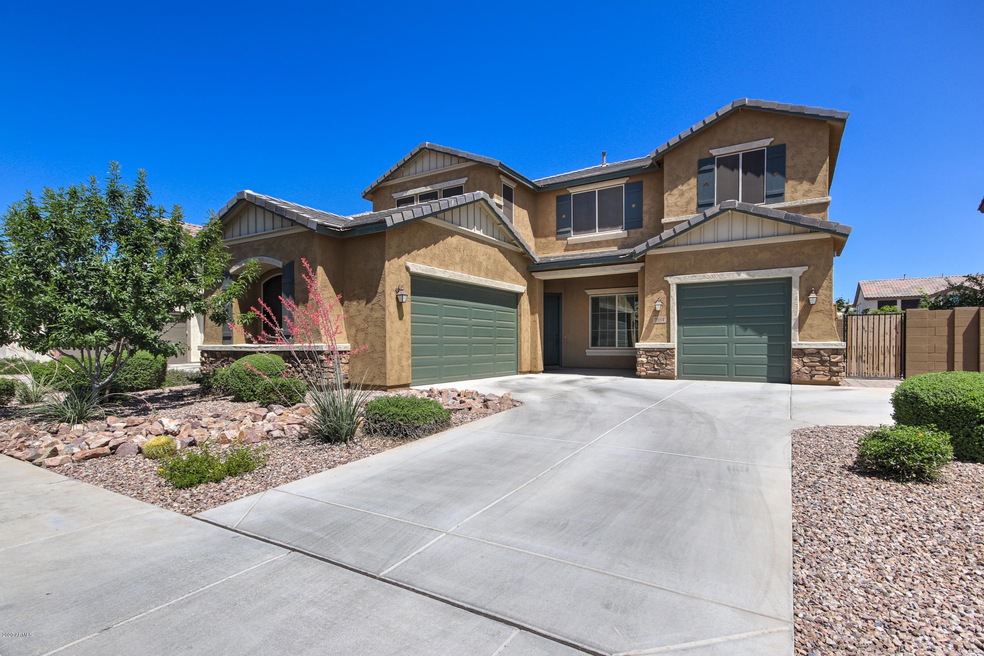 1934 E Crescent Way-1
