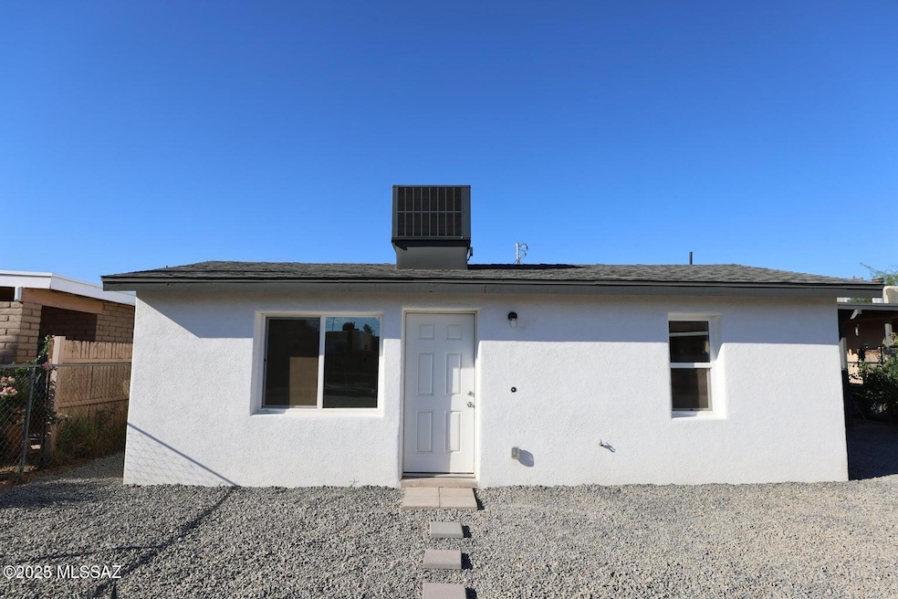 725 E 37th St, Tucson, AZ 85713 - photo 1