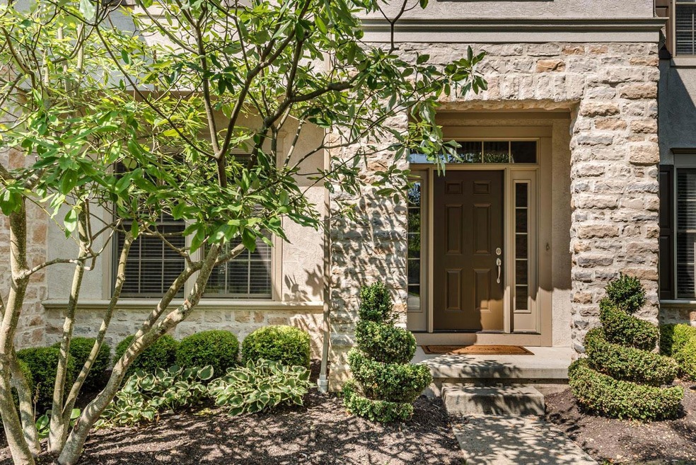 9826 Glasgow Ct, Dublin, OH 43017 - photo 1