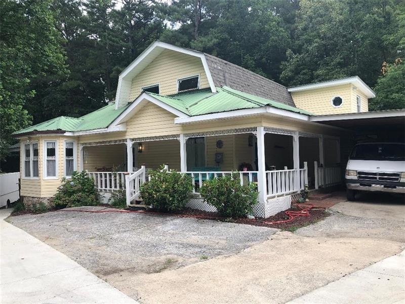 5 Br.  3.5 Ba. home on 4 acres.