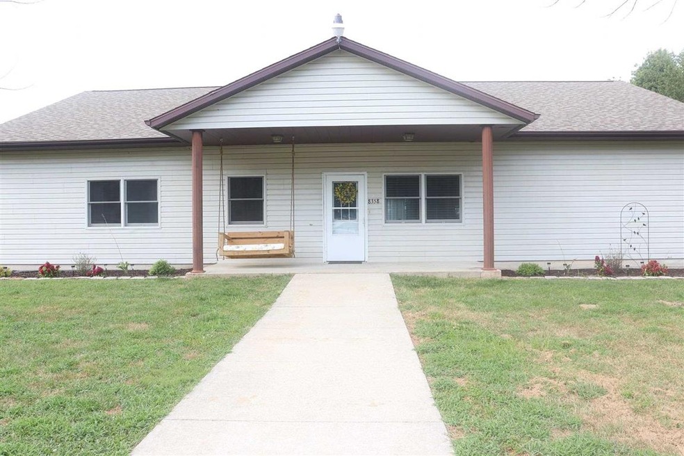 8358 E 1025th Ave, Effingham, IL 62401 - photo 1