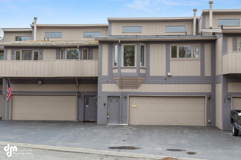 Exterior 8336-FULL